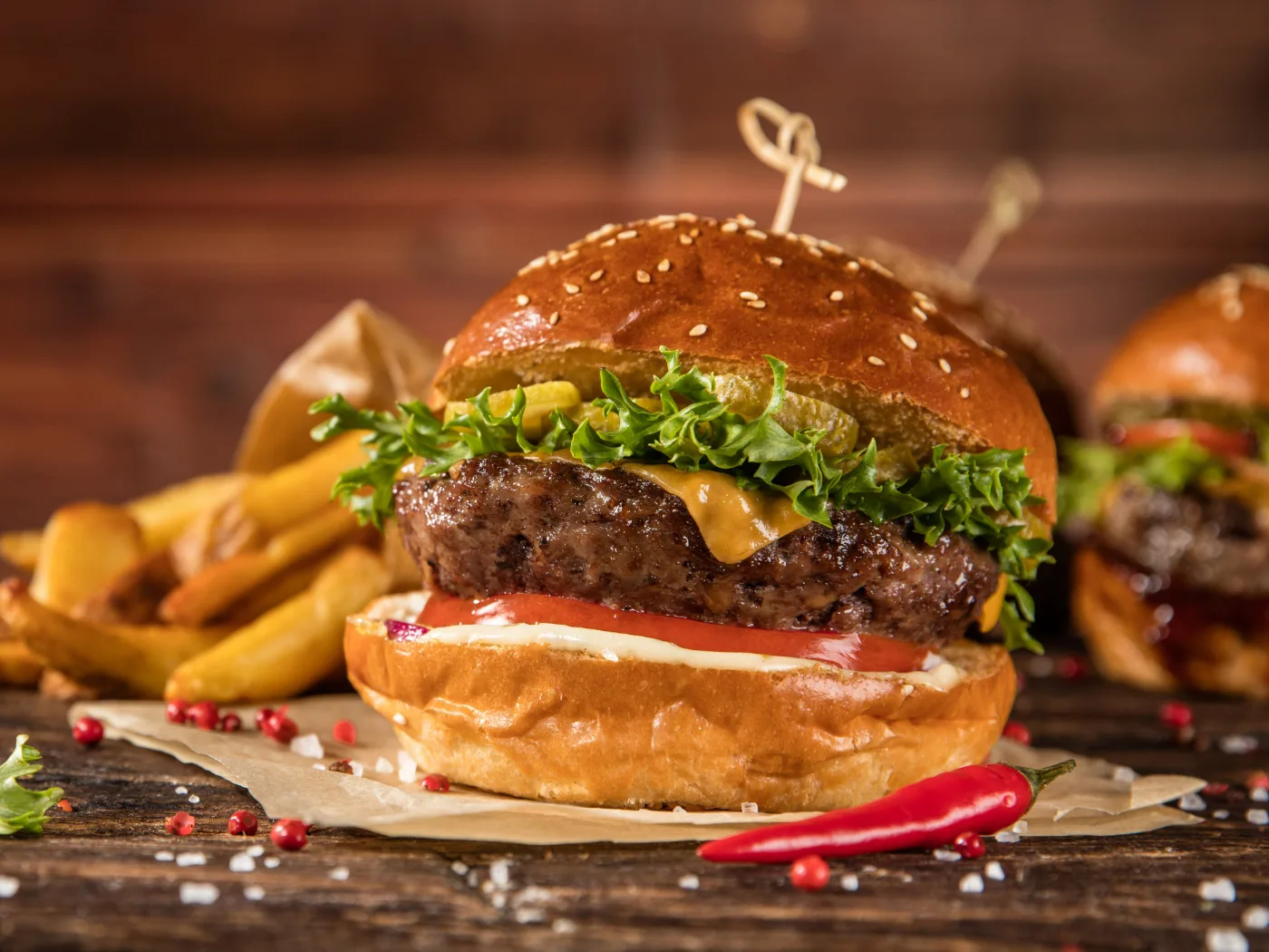 BURGERLER & TAVUKLAR